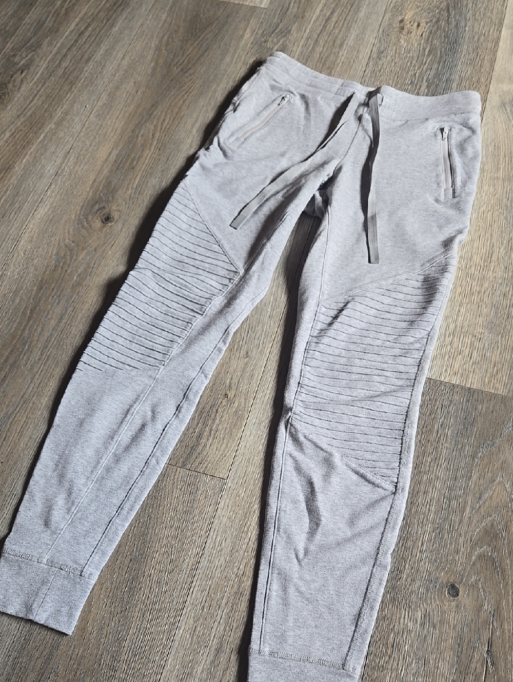 ALO YOGA Joggers